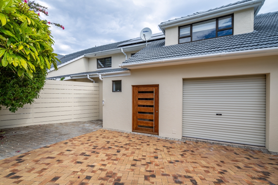 3 Bedroom Property for Sale in Camps Bay Western Cape